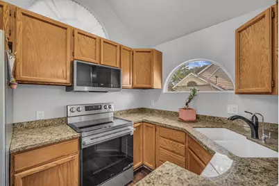 1387 W Breakwater Dr S, Taylorsville, UT 84123 - Photo 8