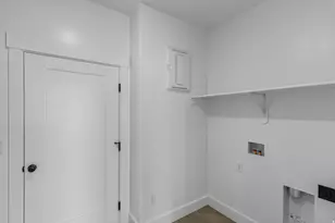 195 E 690 N, Providence, UT 84332 - Photo 10