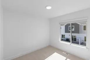 2255 W 1400 N, Farr West, UT 84404 - Photo 16
