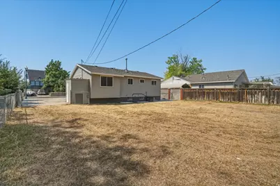 864 W 530 N, Orem, UT 84057 - Photo 24