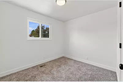 864 W 530 N, Orem, UT 84057 - Photo 12