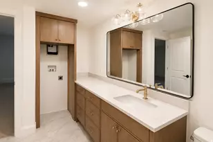 997 N 1560 E, Orem, UT 84097 - Photo 38