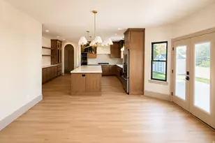 997 N 1560 E, Orem, UT 84097 - Photo 10