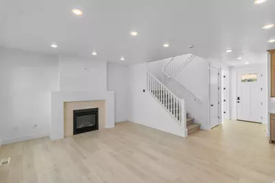 661 N 170 E, Providence, UT 84332 - Photo 8