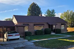 144 S 100 E, Mount Pleasant, UT 84647 - Photo 1