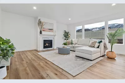 3559 S Garibaldi Way, Saratoga Springs, UT 84045 - Photo 10