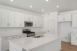 1611 E Cottontail Dr, Eagle Mountain, UT 84005 - Photo 12