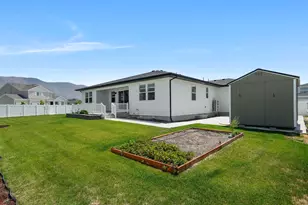 1611 E Cottontail Dr, Eagle Mountain, UT 84005 - Photo 38