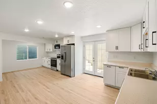 1611 E Cottontail Dr, Eagle Mountain, UT 84005 - Photo 28