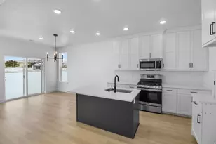 745 N 600 W, Tremonton, UT 84337 - Photo 4