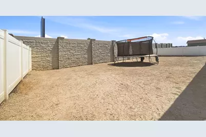8391 S Meadowlark Ln, West Jordan, UT 84088 - Photo 32