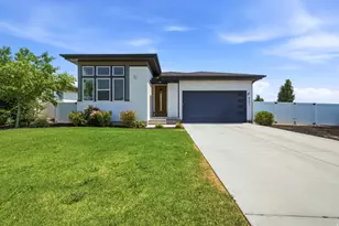 8391 S Meadowlark Ln, West Jordan, UT 84088 - Photo 2