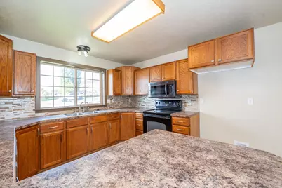 12498 W Wallace Ln, Thatcher, UT 84337 - Photo 20