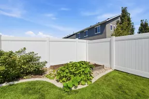 1644 W Red Pine Dr, Syracuse, UT 84075 - Photo 42