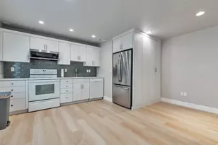 10223 S Samuel Holt Dr W, South Jordan, UT 84095 - Photo 28