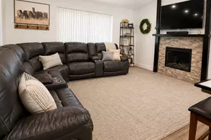 708 S 2050 W, Vernal, UT 84078 - Photo 2