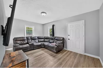 579 E Gentile S, Layton, UT 84041 - Photo 4