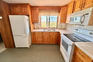 910 E Clawson Bench Rd, Clawson, UT 84516 - Photo 8