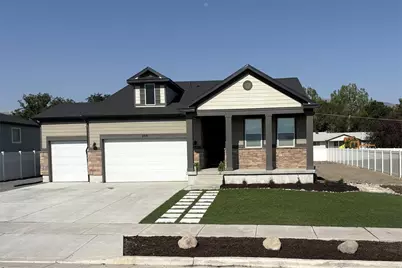 203 N Gold Hill Dr, Grantsville, UT 84029 - Photo 2
