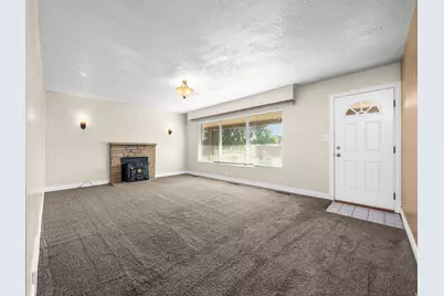257 S 300 E, Salem, UT 84653 - Photo 2