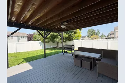 1872 S 575 E, Clearfield, UT 84015 - Photo 32