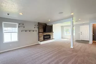 1872 S 575 E, Clearfield, UT 84015 - Photo 4