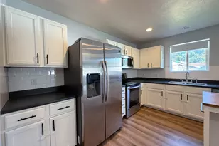 1872 S 575 E, Clearfield, UT 84015 - Photo 8