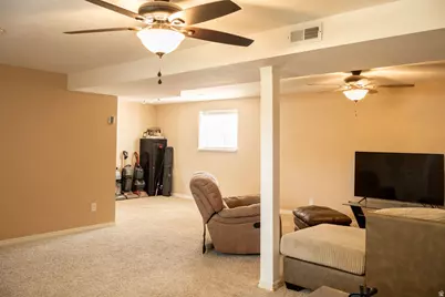 325 S 800 W, Vernal, UT 84078 - Photo 18