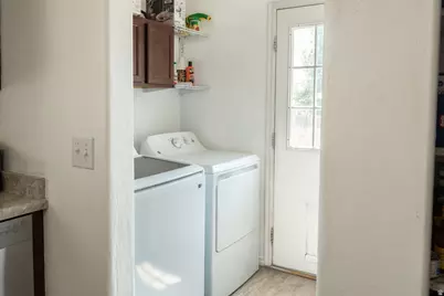 325 S 800 W, Vernal, UT 84078 - Photo 14