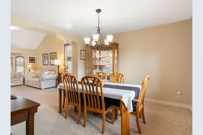 10403 S Walnut Canyon Ln, South Jordan, UT 84009 - Photo 6