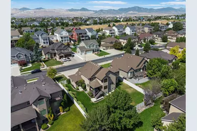 10403 S Walnut Canyon Ln, South Jordan, UT 84009 - Photo 38