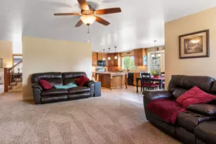 10403 S Walnut Canyon Ln, South Jordan, UT 84009 - Photo 16