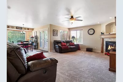 10403 S Walnut Canyon Ln, South Jordan, UT 84009 - Photo 14
