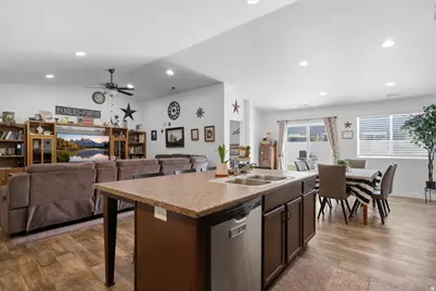 3517 S Finch St W, Syracuse, UT 84075 - Photo 14