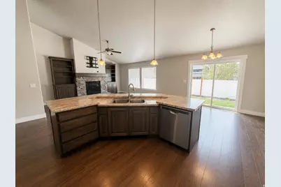 542 E Old Mill Dr, Heber City, UT 84032 - Photo 2