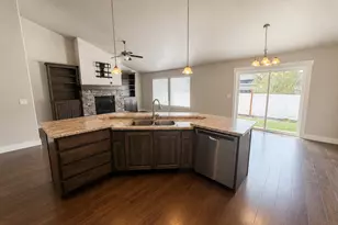 542 E Old Mill Dr, Heber City, UT 84032 - Photo 2