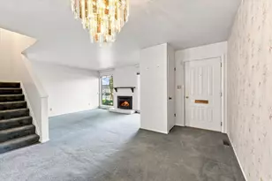 1554 E 5600 S, Holladay, UT 84121 - Photo 2