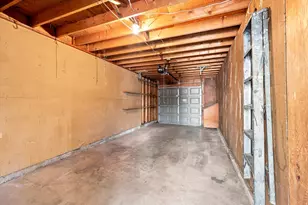 1554 E 5600 S, Holladay, UT 84121 - Photo 24