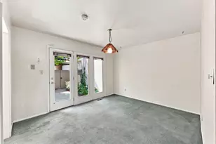 1554 E 5600 S, Holladay, UT 84121 - Photo 8