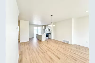 1650 N Main St, Layton, UT 84041 - Photo 10