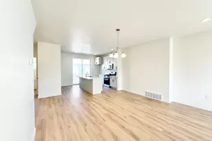 1650 N Main St, Layton, UT 84041 - Photo 10
