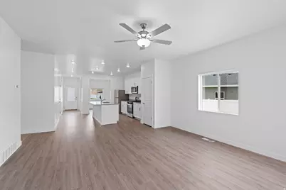 7247 Bald Eagle Way N, Eagle Mountain, UT 84005 - Photo 2