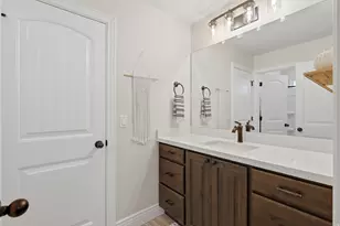 10676 S Urban Ridge Cv W, South Jordan, UT 84095 - Photo 34