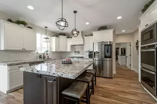 10676 S Urban Ridge Cv W, South Jordan, UT 84095 - Photo 12
