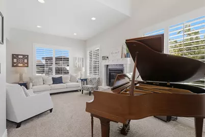 10676 S Urban Ridge Cv W, South Jordan, UT 84095 - Photo 6