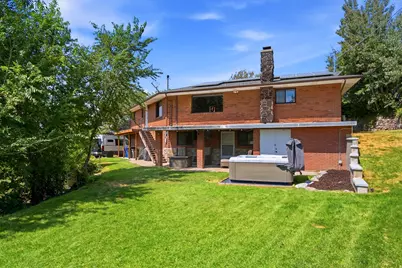 102 E Oakridge Dr S, Bountiful, UT 84010 - Photo 38
