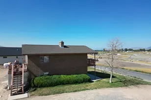 2519 S Country Club Circle, Garden City, UT 84028 - Photo 6