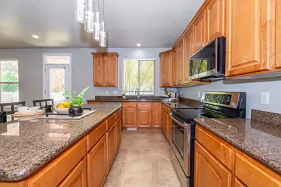 319 E 2300 Res S, Kaysville, UT 84037 - Photo 28