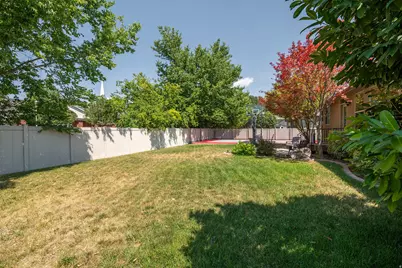 319 E 2300 Res S, Kaysville, UT 84037 - Photo 54
