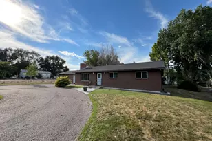 2372 W 500 N, Vernal, UT 84078 - Photo 2